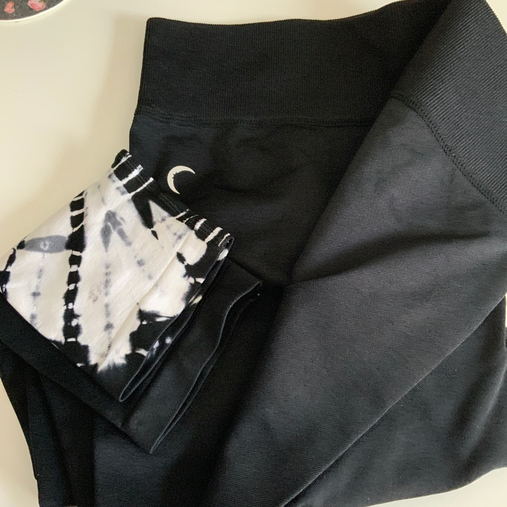 Zyia Black Legging